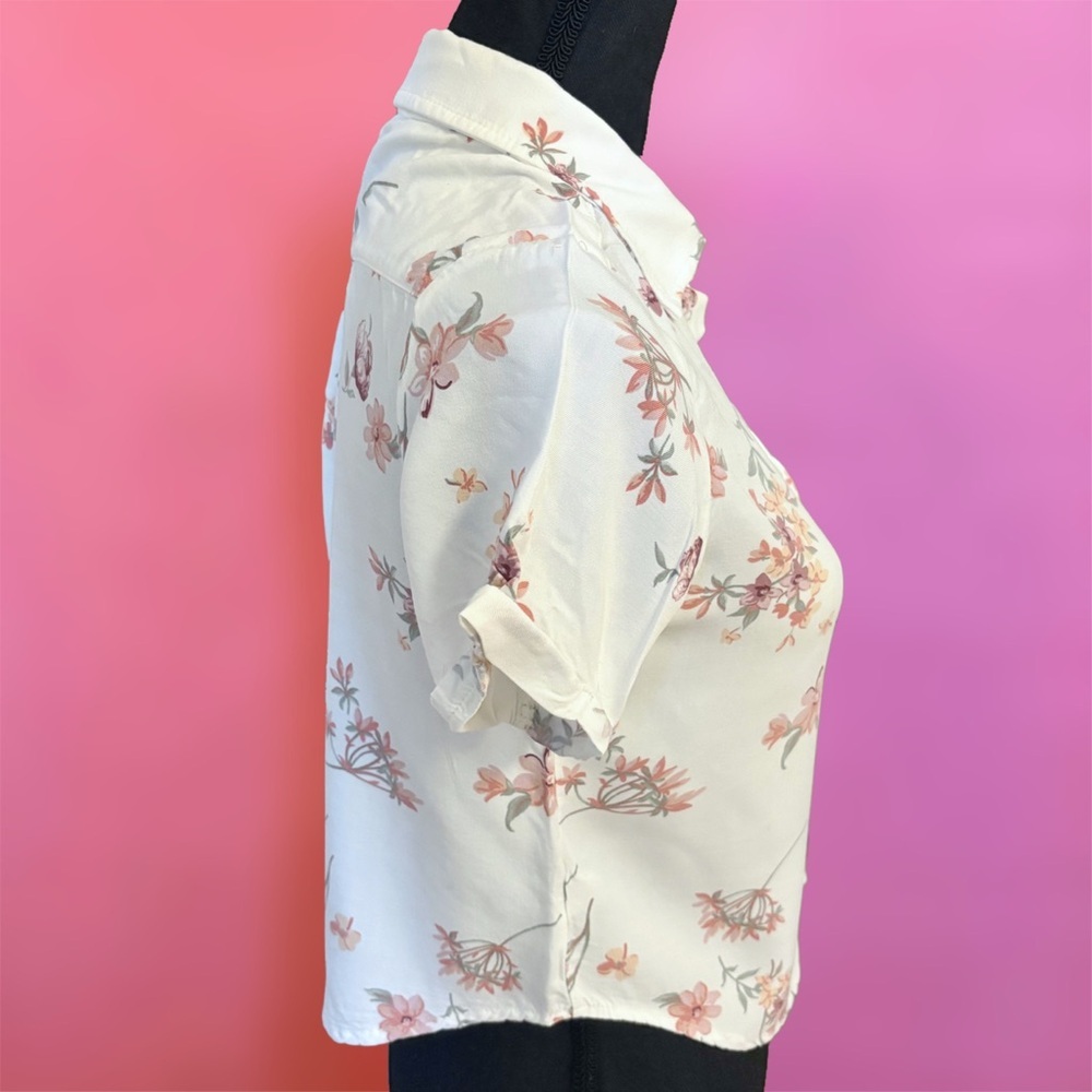 Brandy Melville Preppy White  Floral Button-Down Collared Blouse Shirt - Picture 2 of 11